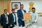 Noemi Aerospace and Pawan Hans sign strategic MOU to explore electric seaplane operations in India